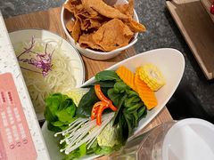 -三人行骨头王火锅(长寿店)