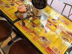 餐具摆设-龙凤冰室