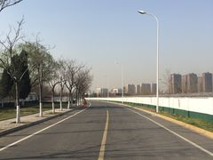 -灞河西岸滨河公园