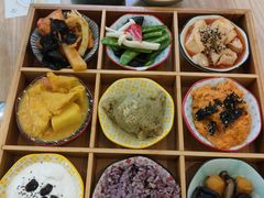 -轻蔬不用等·素食(江苏路店)