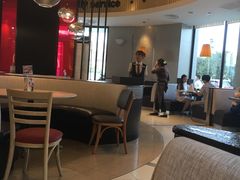 大堂-必胜客(湘隆店)