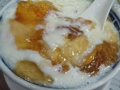 桃胶双皮奶-仁信老铺(华盖路店)