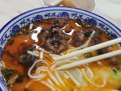 黄鳝鳝鱼面-何记鳝鱼面馆(开发区分店)