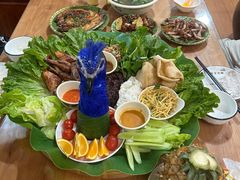 -沐毫傣泐云南菜孔雀宴•手抓饭傣味烧烤(曼听公园店)