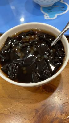 冰神糖水铺(中山路店)-"这家算yyds了,南宁这次的最佳开在中.