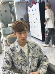 -藤野造型烫发染发