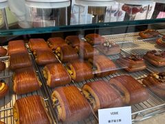 -VERIE BAKEHOUSE
