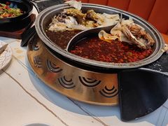 -阿瓦山寨·湘菜现炒·剁椒鱼头王(咸阳总店)