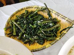 -余家庄肥肠鱼地方汤锅(银杏大道店)