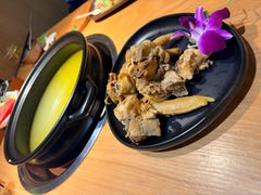 -一朵菌·野生菌探索家火锅(南亚店)
