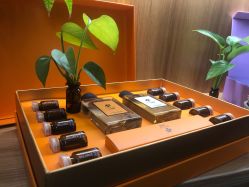 -丝客富脱发养发头皮馆