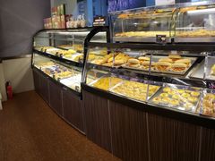 面包甜点陈列柜-Caidie Bakery采蝶轩(百越店)