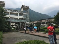 -四川汶川特大地震漩口中学遗址
