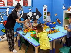 -百变天才机器人编程中心·信奥·VEX竞赛(领展购物中心店)