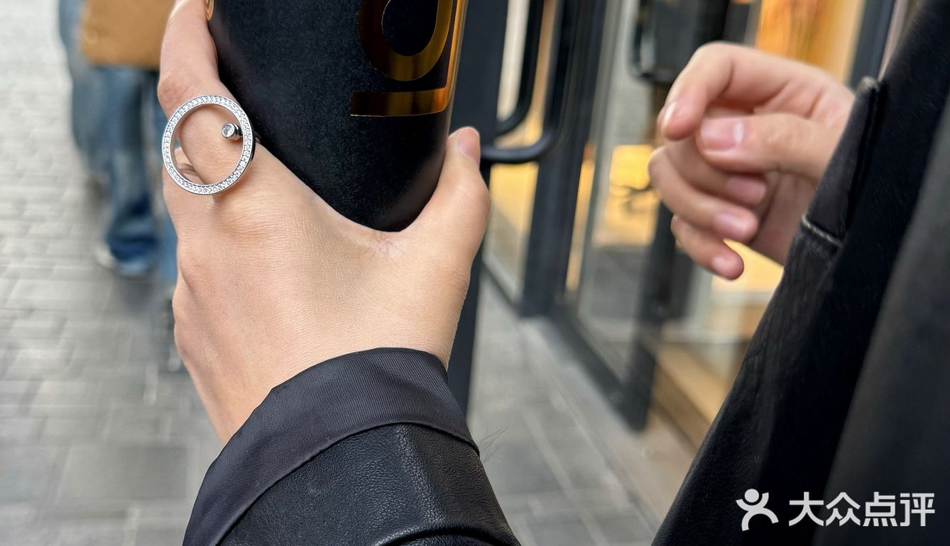 属于北京的本土奶茶 多巴胺风一下成为各大商圈里最靓的仔