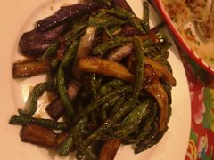 -闯关东东北农家菜(崂山石老人店)