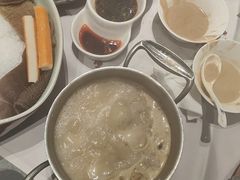 -红鼎豆捞·专注品质海鲜20年(宝丰路店)