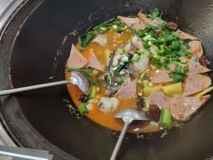 -老刘生态大鱼坊铁锅炖鱼(赛马场店)