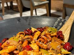 -风光老灶麻辣香锅(大成路翠微百货店)