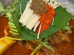 -喇喇排骨火锅·传统韩式脊骨汤(望京西园总店)