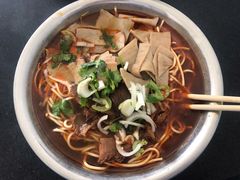 -薛记襄阳香辣牛肉面(平安路店)