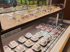 -奈雪的茶(M+世纪都会广场店)