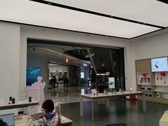 -华为授权体验店(龙湖礼嘉天街)