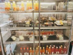 面包甜点陈列柜-可颂坊(凉城店)