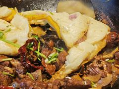 -万里闯关东铁锅炖菜馆(高新旗舰店)