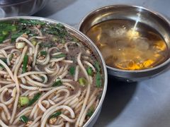 -正宗杨记普洱酸醋米线(总店)