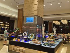-亚龙湾希尔顿自助餐厅·海鲜·烧烤·沙滩BBQ·现场乐队