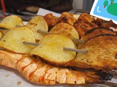 月半松板肉-月半小炉焖烤