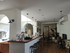 -有猫主题·治愈系猫咖(曾厝垵店)