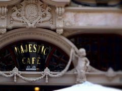 -Majestic Café