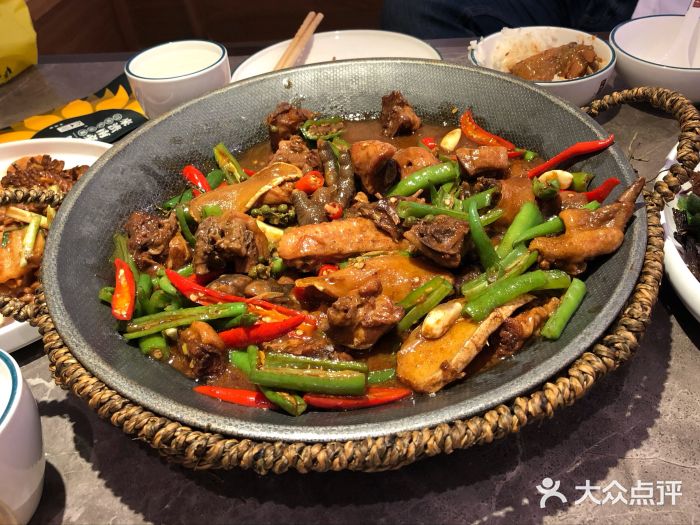 闫府私房菜·百年鲁菜(恒隆店)闫府炒鸡图片