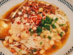 -呼啦面馆·头牌豌杂面(建新东路店)