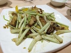 乔菜炒烧肉-德烨酒家