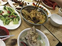 -雷祖芳老妈蹄花店