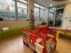 -婴智贝佳蒙特梭利早教托育中心(杨浦店)