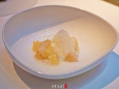 慢煮苹果梨和奶酪慕斯-AZUR聚(香格里拉饭店)