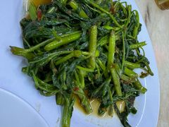 -新峰肉骨茶