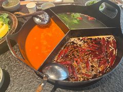 -三出山火锅(南京万象天地店)