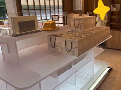 -银座仁志川·生吐司专门店(香港广场店)