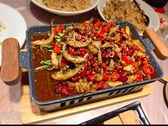 -肥肥虾庄·金牌油焖大虾(杨园滨江时代walk店)