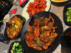 -巴厘龙虾·榜首油焖大虾(音乐学院·沿江酒馆店)