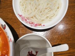 -渝是乎酸菜鱼·川渝小炒(新世界百货望京店)