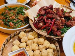 -老滇山寨•云南特色菜•地方菜•民族风情歌舞表演(金碧店)