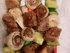 香煎磨菇炒和牛-名苑皇宫酒家(来魅力壁画村店)