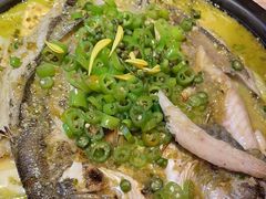 -鸣记脆皮烤鱼·海鲜烤鱼(三八广场店)