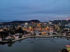 -七彩云南欢乐世界